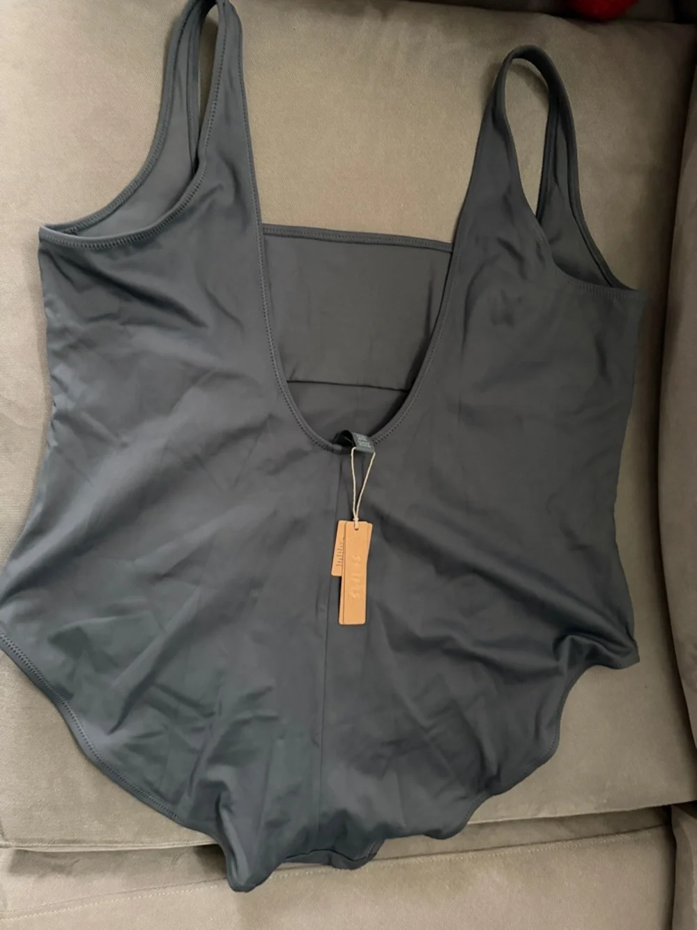 SKIMS Shaping Swim Tank One Piece in Gunmetal Size 4X NWT - Picture 6 of 9